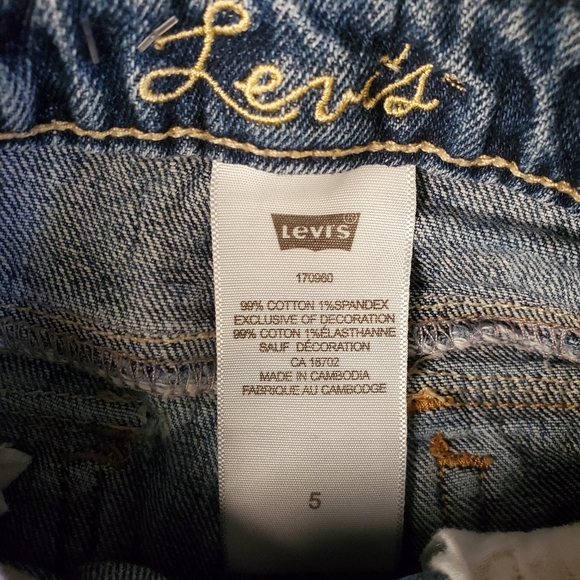 Girls Levi's shorts - Picture 3 of 3